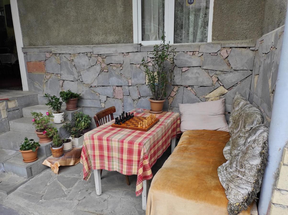 Inexpensive House Bed & Breakfast Vanadzor Bagian luar foto