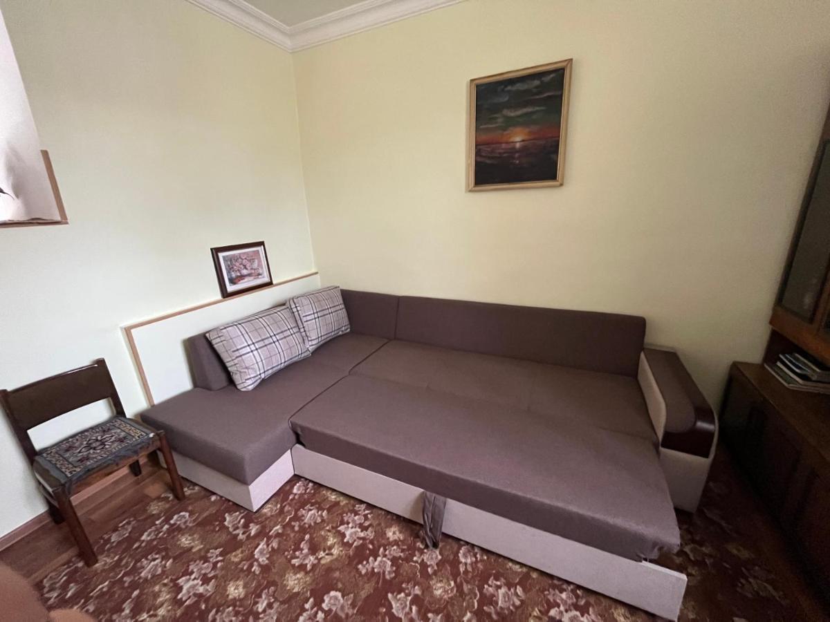 Inexpensive House Bed & Breakfast Vanadzor Bagian luar foto