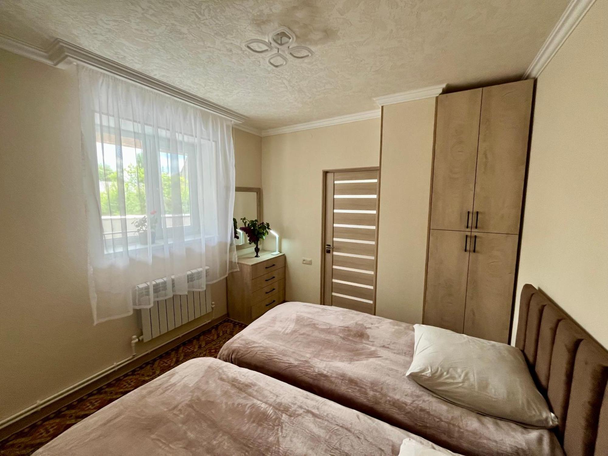 Inexpensive House Bed & Breakfast Vanadzor Bagian luar foto