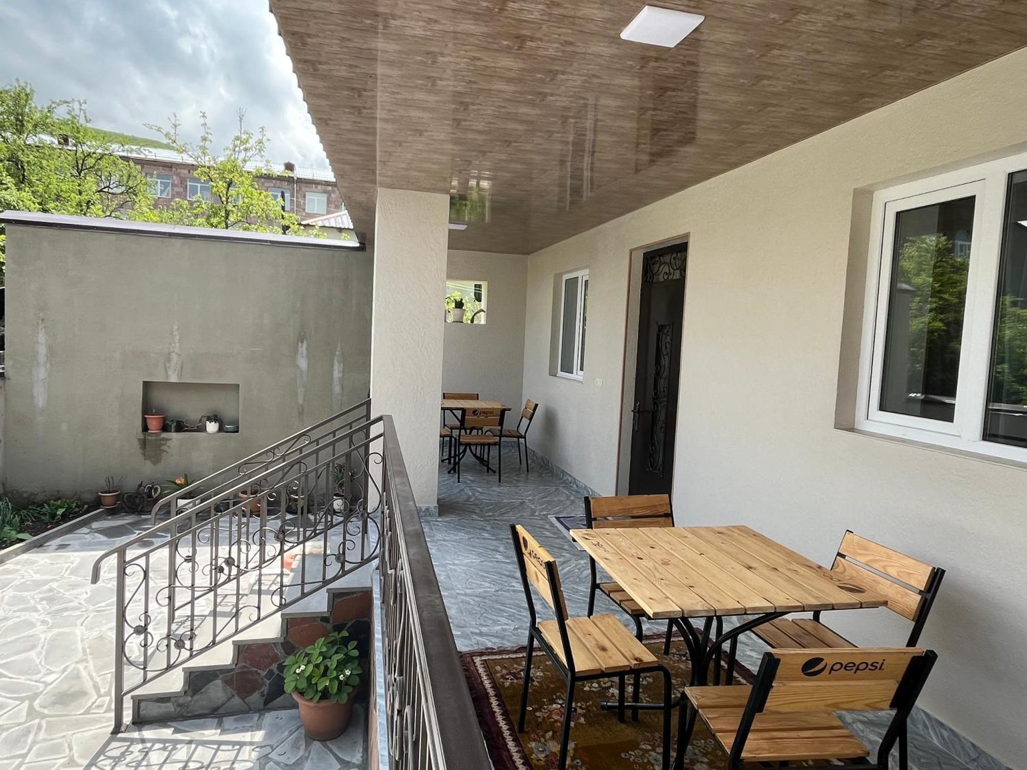 Inexpensive House Bed & Breakfast Vanadzor Bagian luar foto